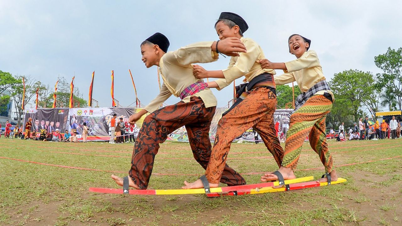 Lomba bakiak beregu