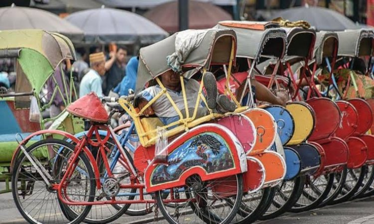 Hoki Besar! Tukang Becak di Jateng Bertransformasi Jadi Miliarder (Lambe Turah)