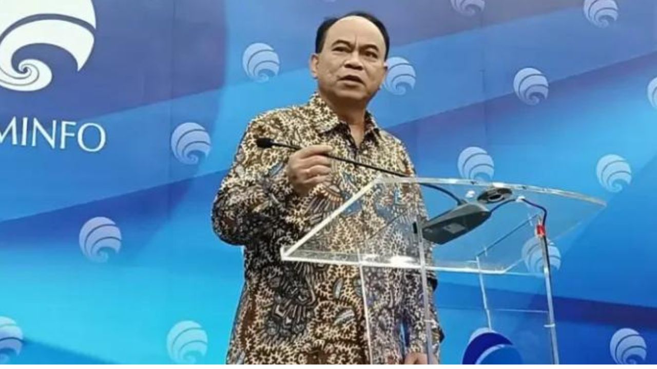 Menkominfo Budi Arie Tolak Jawab Pertanyaan Tentang Fufufafa (GUDANGTERKINI.COM)