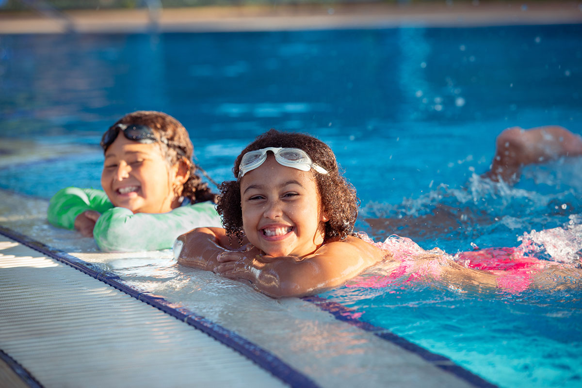 Mengajar Berenang Anak Sedari Dini