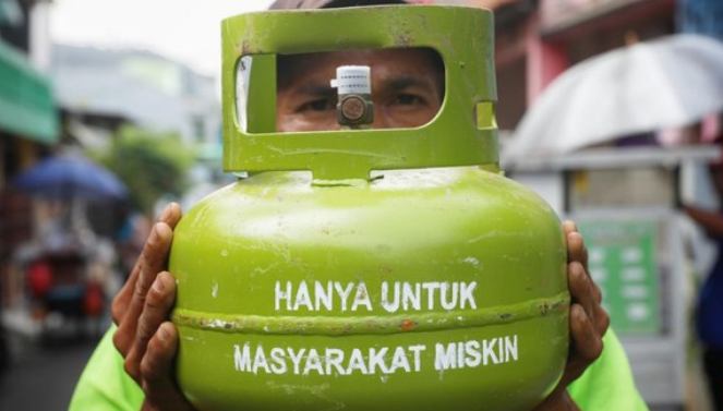 Harga LPG 3 kg naik (CNN Indonesia.com)